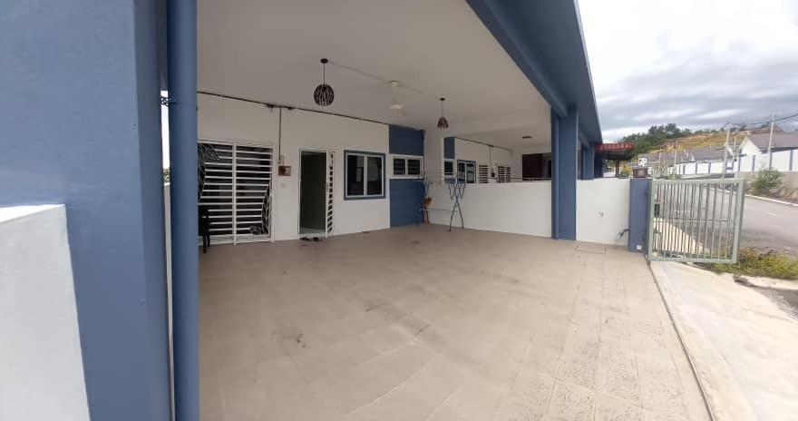 טנג'ונג מלים Homestay D'Mama Ifor Muslimi מראה חיצוני תמונה
